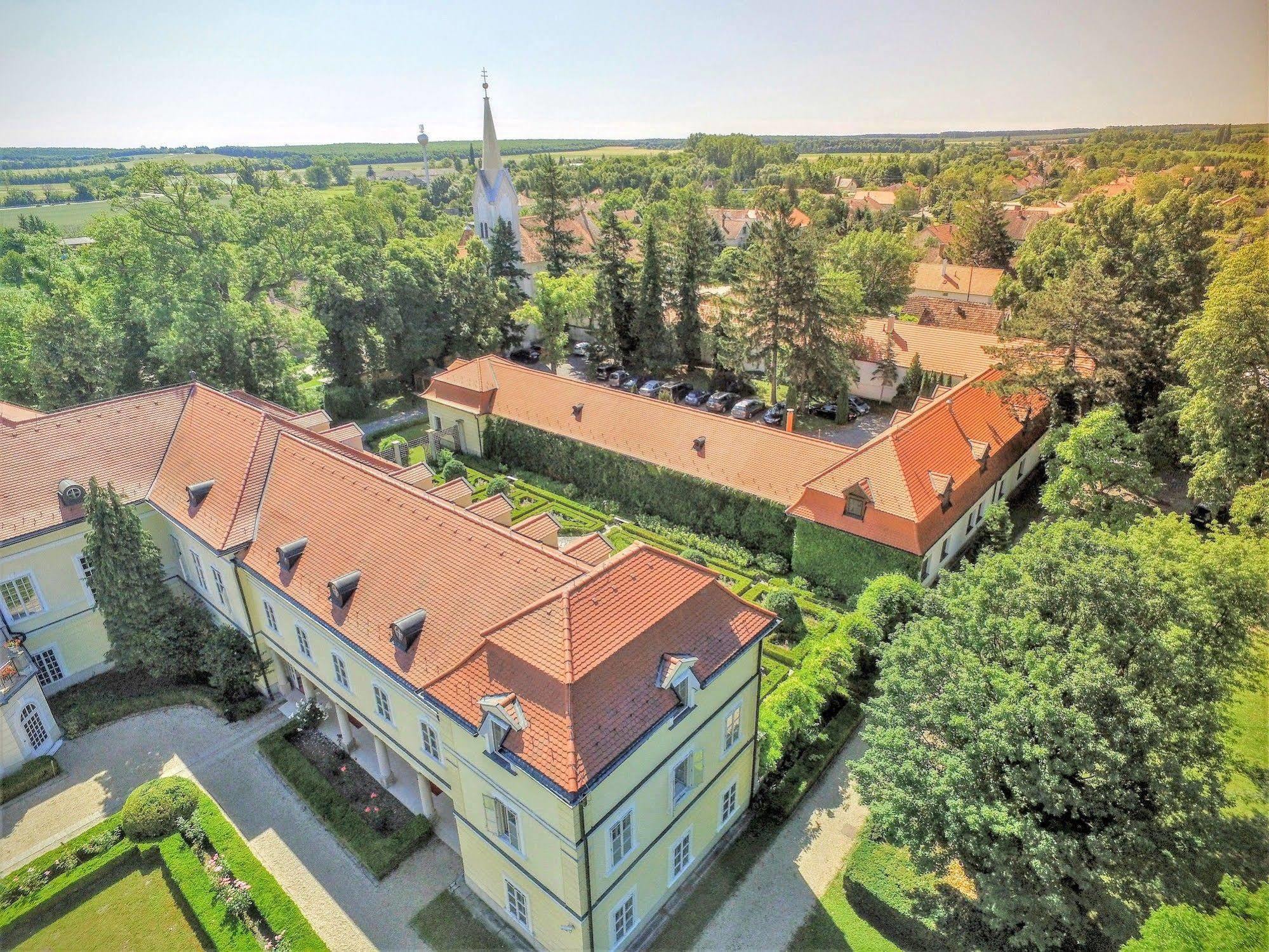 Hotel Szidónia Castle Röjtökmuzsaj Exterior foto